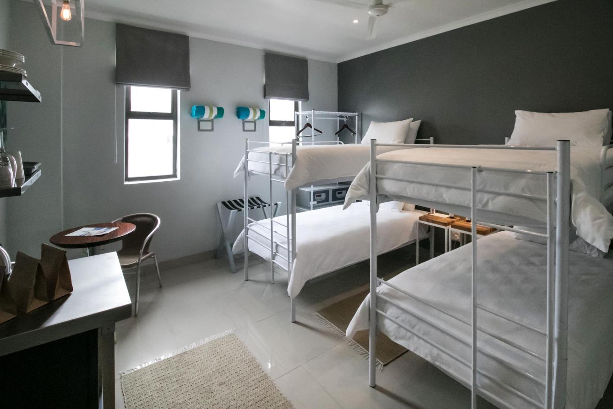 Zzzone Boutique Hostel Hermanus Exterior photo